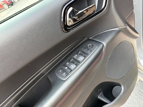 Used 2025 Dodge Durango GT AWD/4WD image 18