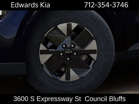 New 2026 Kia Carnival LXS FWD image 11