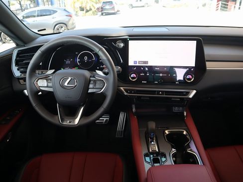 Used 2026 Lexus RX 500h F Sport image 40