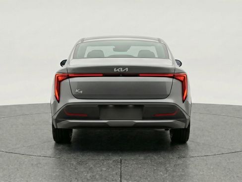 Used 2025 Kia K4 FWD image 7