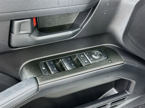 Certified 2025 Toyota 4Runner TRD Off-Road image 18