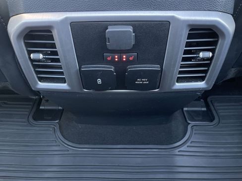 Used 2022 Ford F250 Platinum image 22