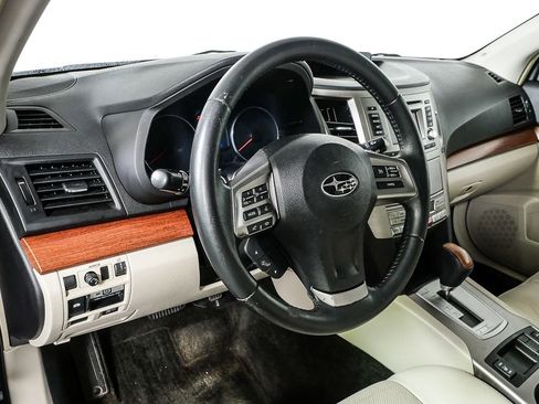 Used 2014 Subaru Outback 2.5i Limited image 9