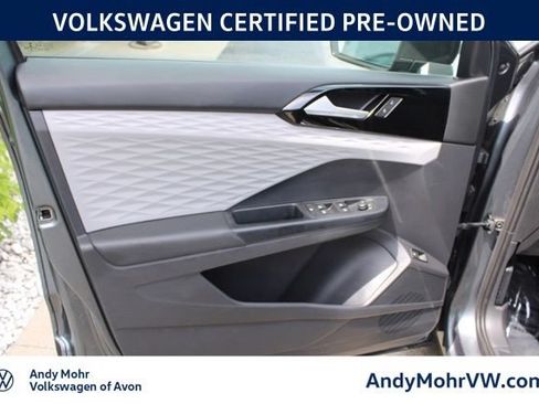 Used 2022 Volkswagen Taos S FWD image 17