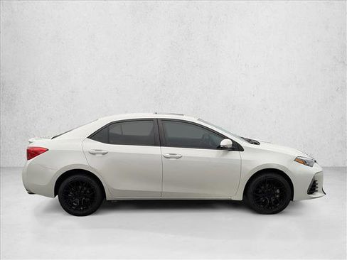 Used 2019 Toyota Corolla XSE image 4