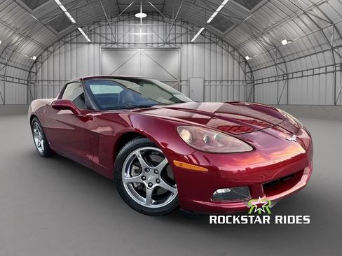 Used 2006 Chevrolet Corvette Coupe w/ Preferred Equipment Group RWD image 21
