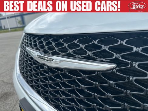 Used 2023 Chrysler Pacifica Limited w/ Uconnect Theater Family Group AWD/4WD image 44