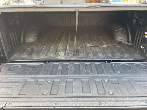 Used 2023 Ford F250 Lariat w/ Lariat Ultimate Package image 9