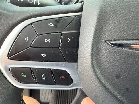 Used 2023 Chrysler Voyager LX FWD image 20