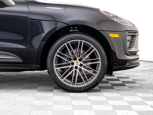New 2026 Porsche Macan Turbo image 37