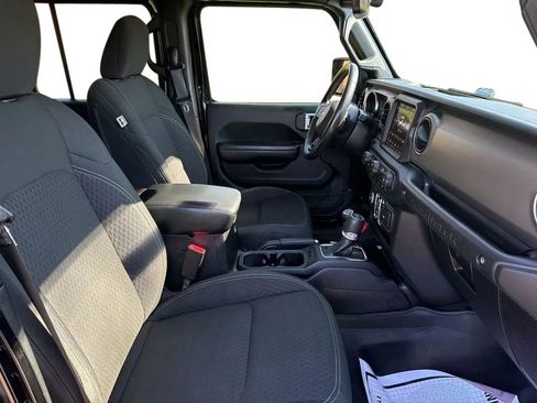 Used 2021 Jeep Wrangler Unlimited Sport AWD/4WD image 14