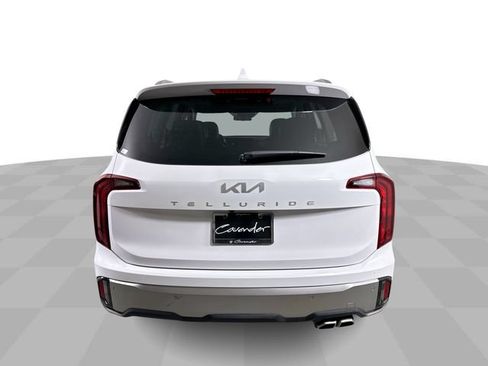 Used 2025 Kia Telluride S FWD image 7