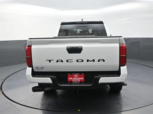 Used 2026 Toyota Tacoma SR5 AWD/4WD image 7