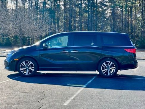 Used 2022 Honda Odyssey Touring image 3