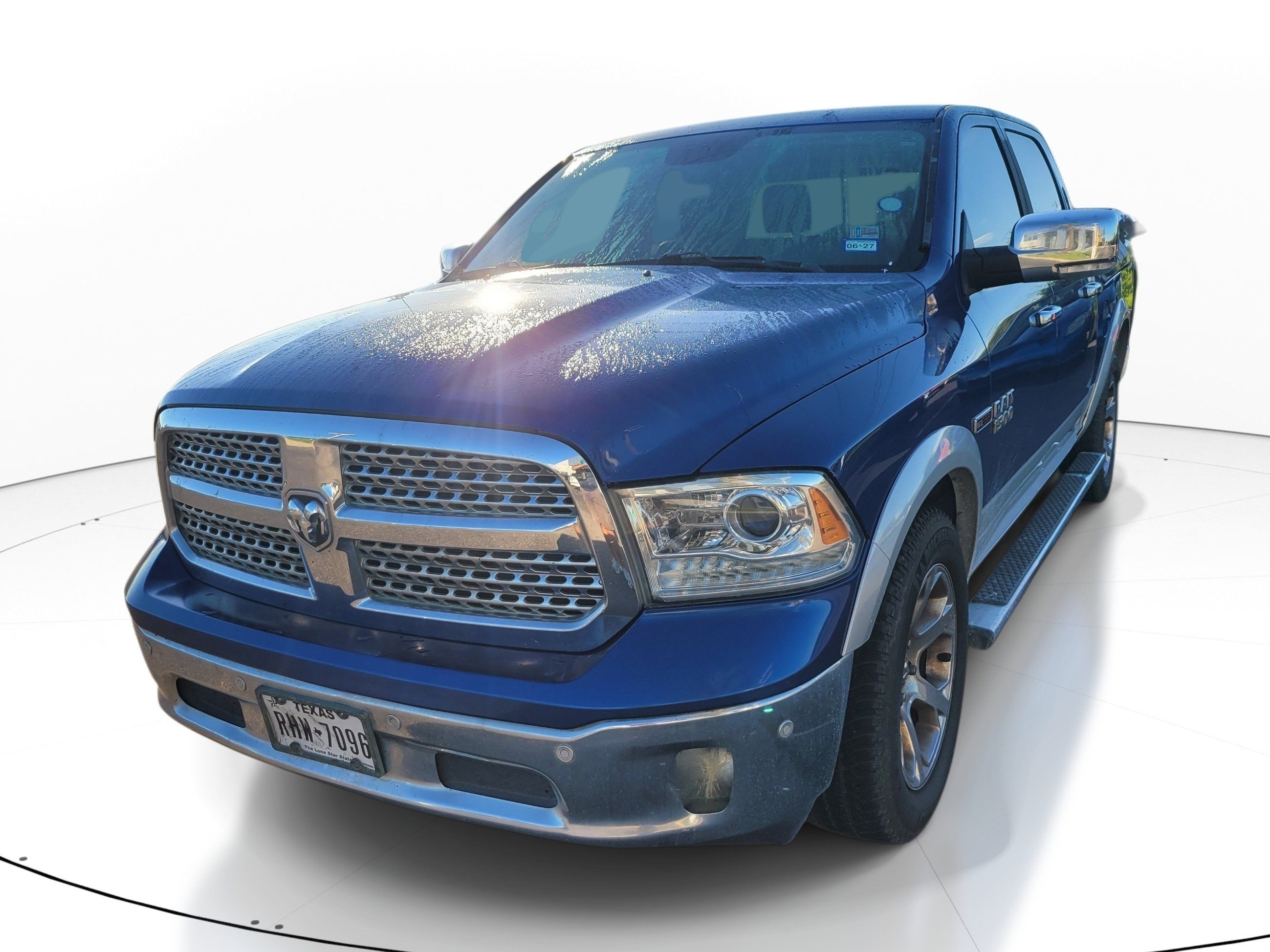 Used 2016 RAM 1500 Laramie w/ Convenience Group RWD image 3
