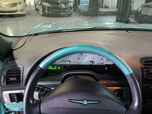 Used 2002 Ford Thunderbird RWD image 26