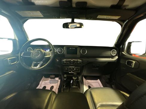 Used 2021 Jeep Wrangler Unlimited Sahara w/ Safety Group AWD/4WD image 25