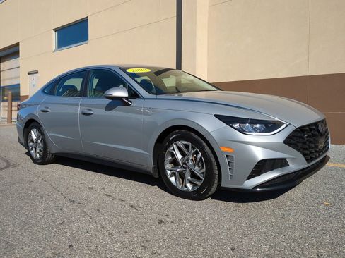 Certified 2023 Hyundai Sonata SEL w/ Cargo Package image 2