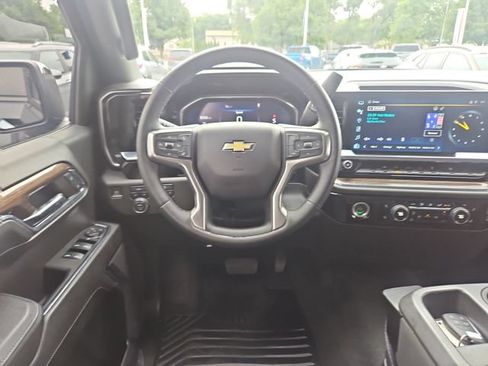 Used 2024 Chevrolet Silverado 1500 LT AWD/4WD image 14