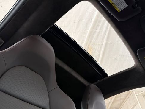 Used 2014 Porsche 911 Turbo image 16