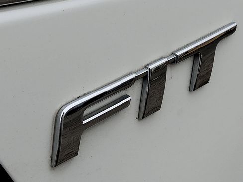 Used 2015 Honda Fit EX image 30