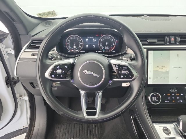 Used 2025 Jaguar F-PACE R-Dynamic S AWD/4WD image 20