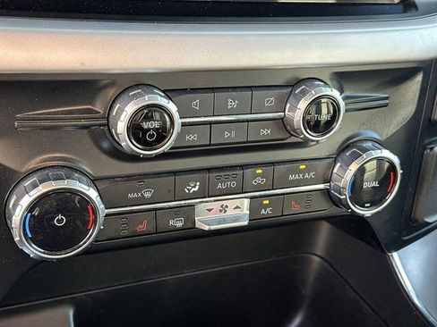 Used 2023 Ford F150 Lightning XLT image 38