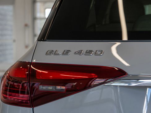 New 2026 Mercedes-Benz GLE 450 4MATIC image 22