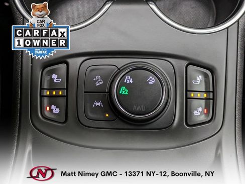 Used 2024 GMC Terrain SLT AWD/4WD image 4