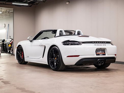 Used 2018 Porsche 718 Boxster GTS RWD image 32