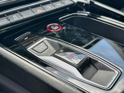 Used 2022 Audi e-tron GT Prestige w/ Prestige Package AWD/4WD image 17