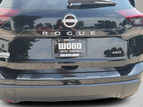 Certified 2026 Nissan Rogue SV w/ Cold Weather Package AWD/4WD image 40