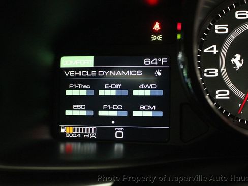 Used 2017 Ferrari GTC4Lusso AWD/4WD image 27