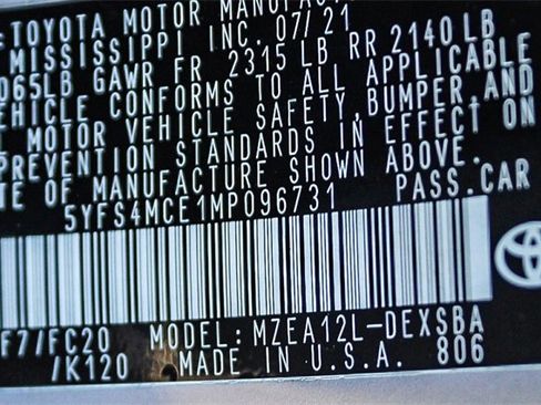 Used 2021 Toyota Corolla SE w/ Carpet Mat Package (TMS) image 41