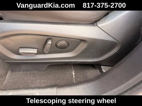 Used 2020 Ford Explorer XLT RWD image 15
