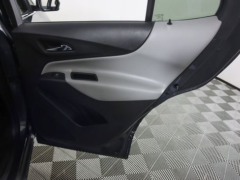 Used 2023 Chevrolet Equinox LT image 22