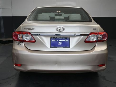 Used 2011 Toyota Corolla LE FWD image 16