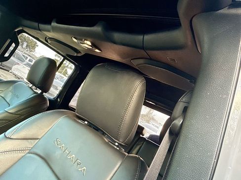 Used 2023 Jeep Wrangler Unlimited Sahara w/ Cold Weather Group image 20