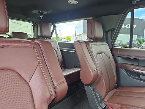 Used 2022 Ford Expedition Max Limited AWD/4WD image 37
