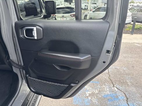 Used 2019 Jeep Wrangler Unlimited Rubicon image 24