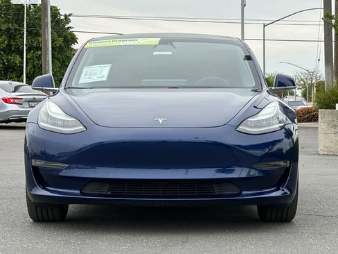 Used 2019 Tesla Model 3 RWD image 9