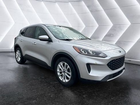 Used 2020 Ford Escape SE FWD image 4