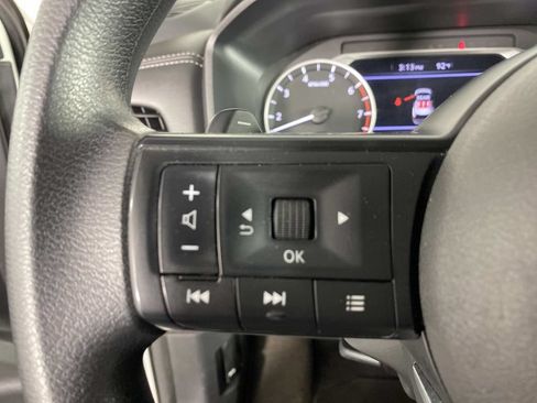 Used 2024 Nissan Rogue S AWD/4WD image 16