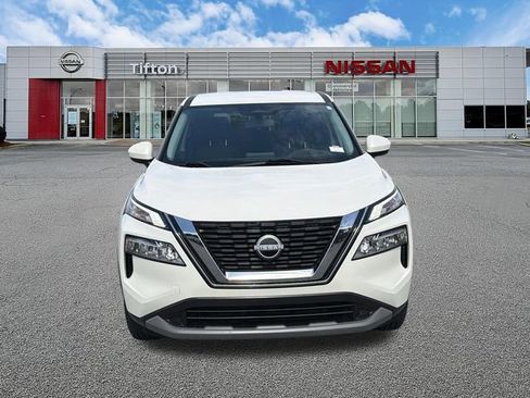 Used 2023 Nissan Rogue SV FWD image 2