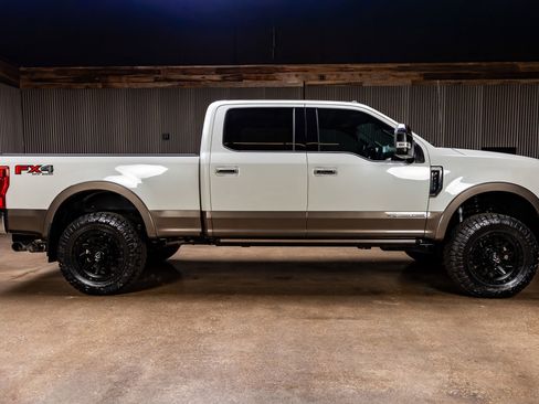 Used 2022 Ford F250 King Ranch w/ King Ranch Ultimate Package image 11