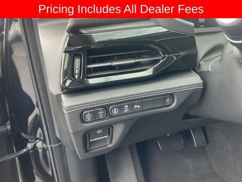 Used 2024 Acura MDX SH-AWD w/ Advance Package image 12