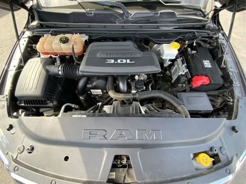 Used 2020 RAM 1500 Laramie AWD/4WD image 25