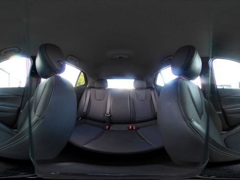 Used 2025 Buick Encore GX Preferred FWD image 41