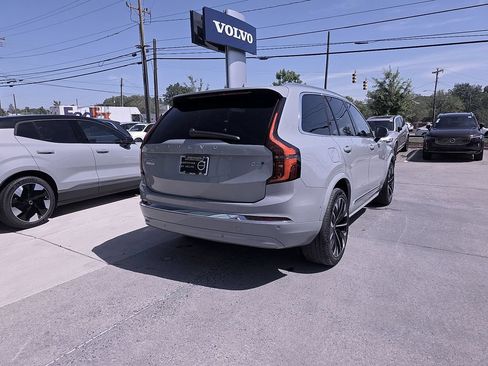Certified 2025 Volvo XC90 B5 Plus AWD/4WD image 13