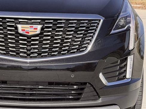 New 2025 Cadillac XT5 Premium Luxury FWD image 8